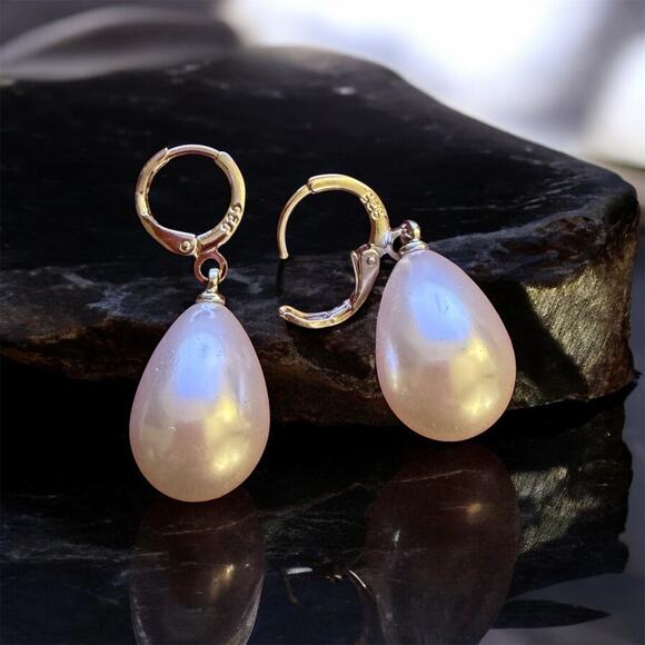 legant 10x17mm Teardrop Pearl Dangle Earrings Silver-Tone Leverback - Picture 3 of 4